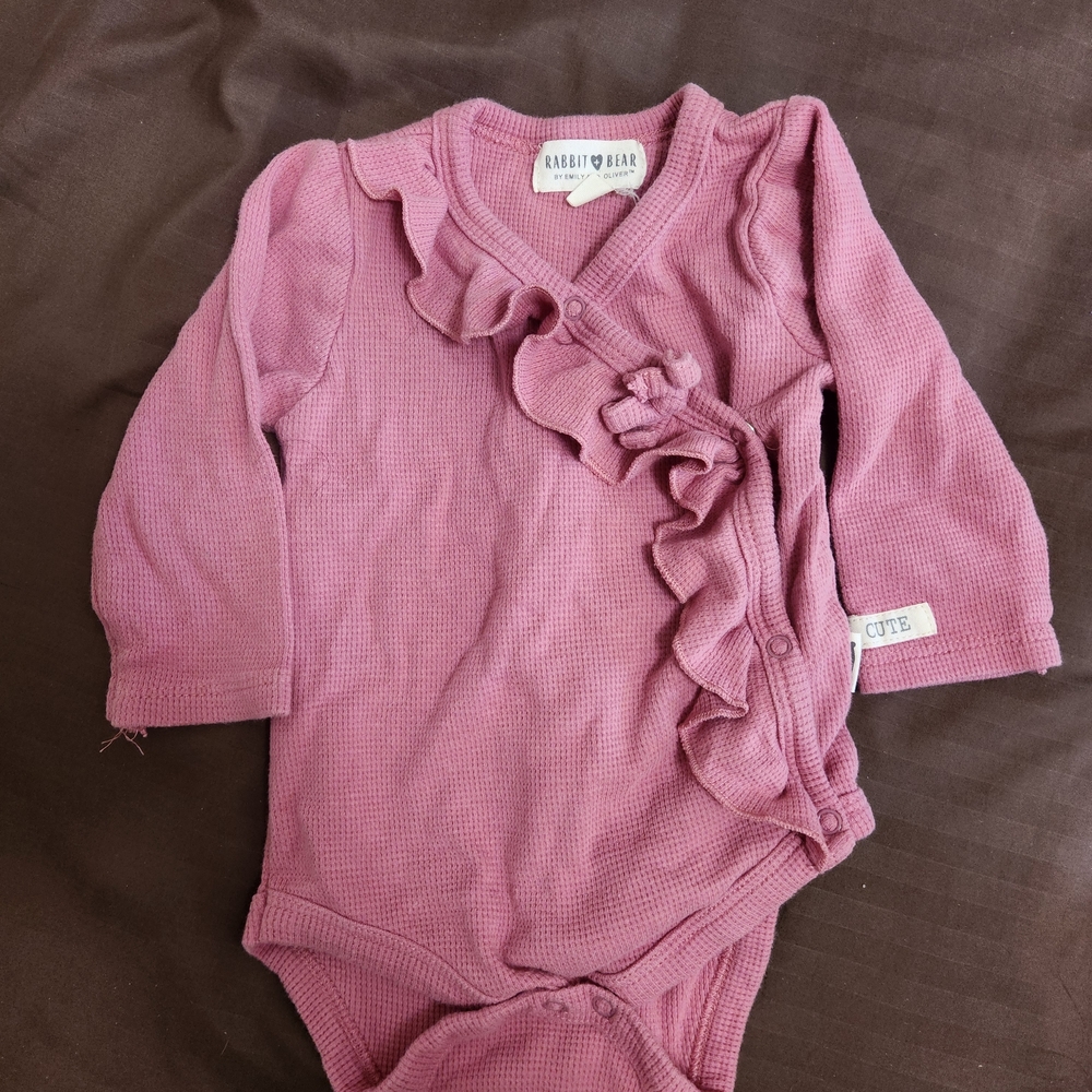 Rabbit & Bear Pink Ruffle Long-Sleeve Baby Bodysuit